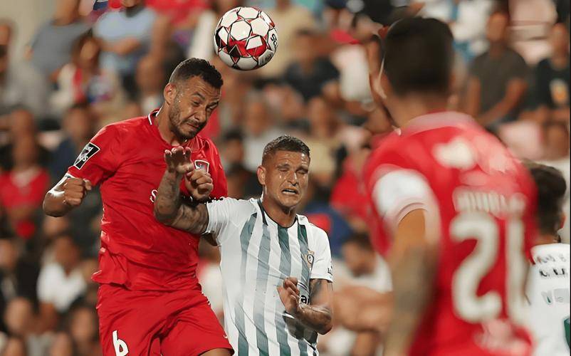 意甲赛程吃紧，本菲卡赛后止住颓势，质疑声仍在，临场指挥获称赞的简单介绍