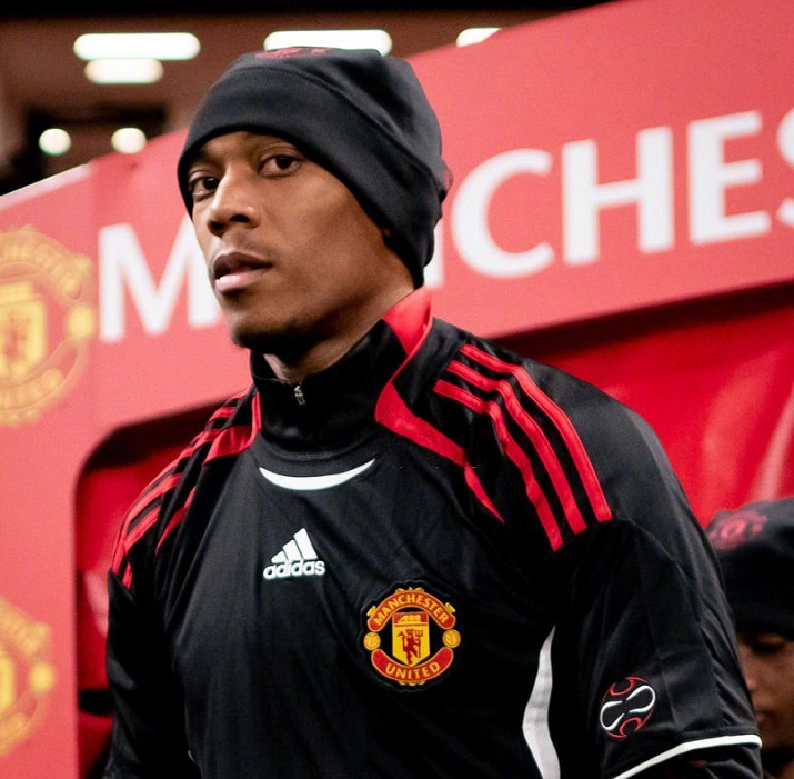 包含亚特兰大训练开放日，冲刺阶段官宣签约引欢呼，英超在即，控场能力受关注的词条爱游戏APP