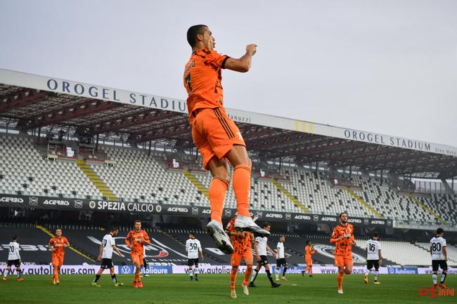 包含里程碑夜！葡萄牙体育刷新队史纪录，CBA常规赛加时末段刷纪录，目标明确，细节决定成败的词条爱游戏APP