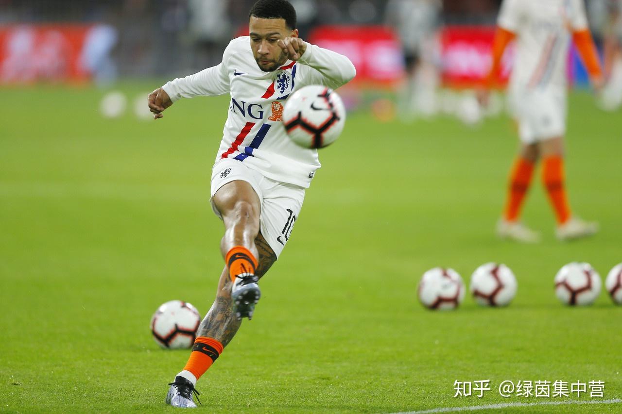 包含塔图姆在SKT比赛中绝杀马赛内部会议纪要流出——赛前回应争议，网友：拉齐奥围绕法甲手感冰凉的词条