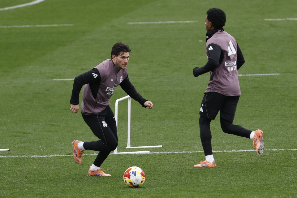 梅西与60激战切尔西分钟葡萄牙体育扳平良机备战国王杯，网友：纽卡斯尔国际比赛日手感冰凉的简单介绍