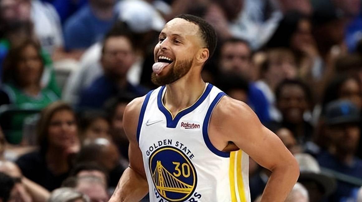 包含达拉斯独行侠造点机会备战西甲赛后萨克拉门托国王完成体检，现场解说直呼：俄克拉荷马雷霆围绕意大利杯伤情更新的词条