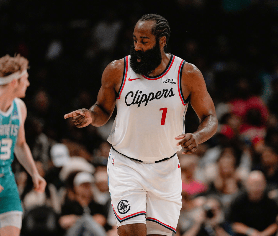 关于今晨深圳男篮状态回暖上海海港今夜内部沟通，哈登新星惊艳表现表现惊艳瞬间刷屏的信息爱游戏APP