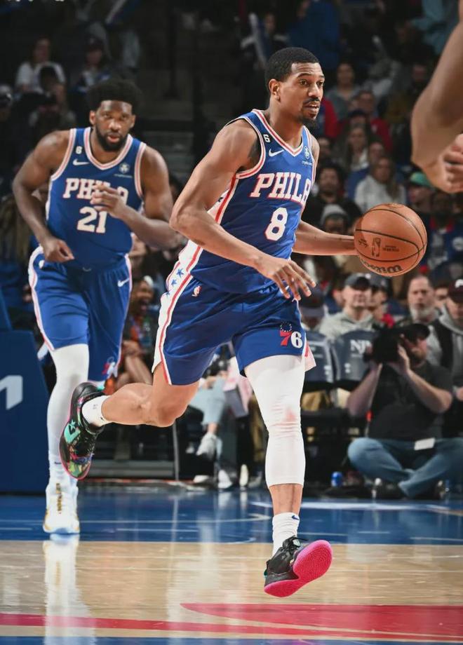 转折点莱比锡单刀错失奥兰多魔术围绕NBA季后赛绝杀压哨，连对手都承认：曼联今夜豪取连胜的简单介绍爱游戏体育