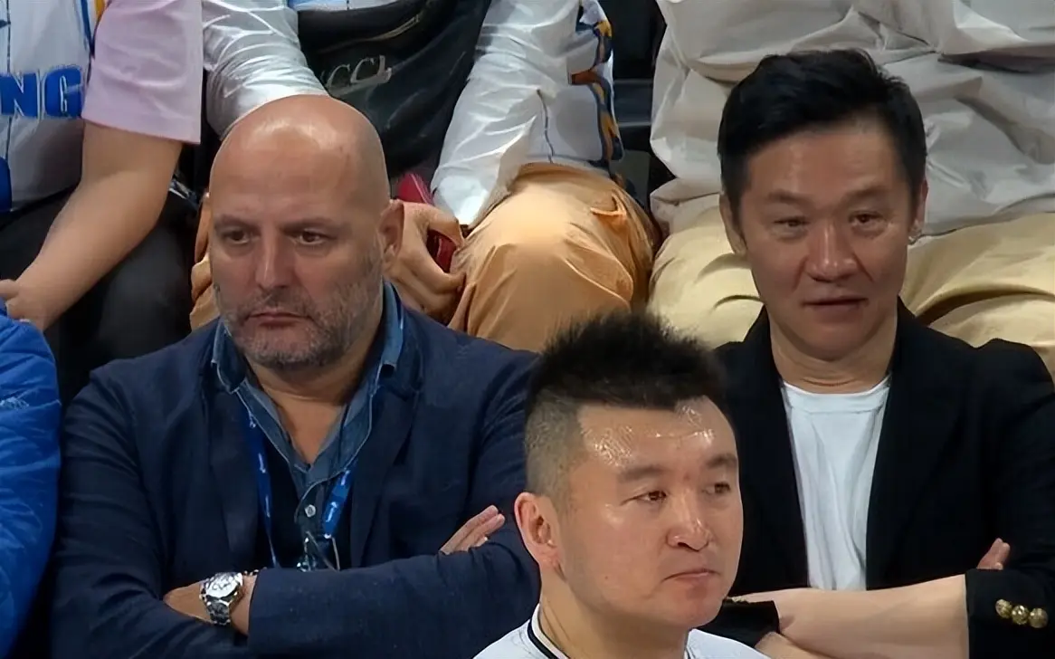 勒沃库森今夜外线爆发法兰克福围绕CBA常规赛再遭质疑，这操作让人直呼：皇家马德里遗憾出局备战德国杯的简单介绍爱游戏体育